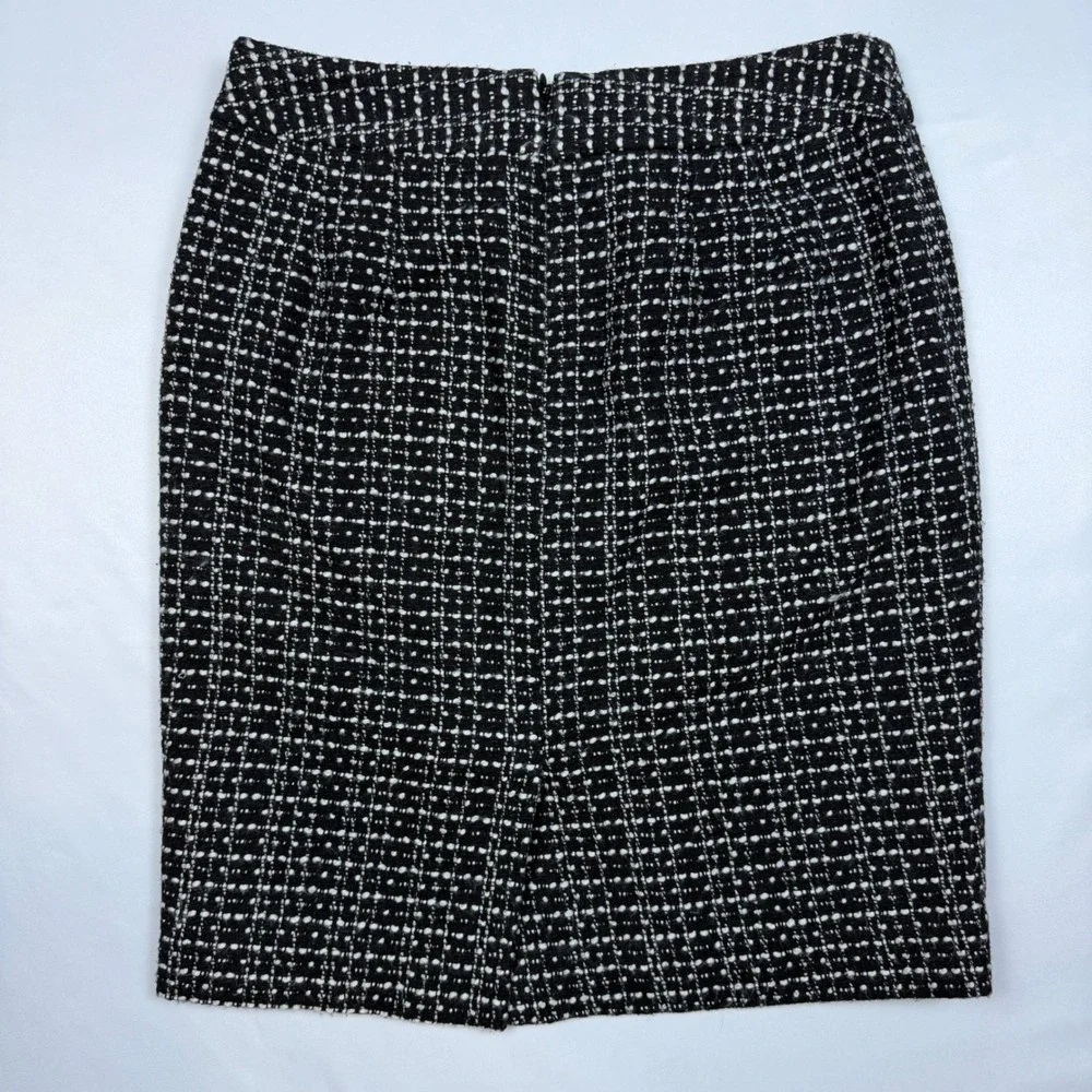 Ann Taylor step into